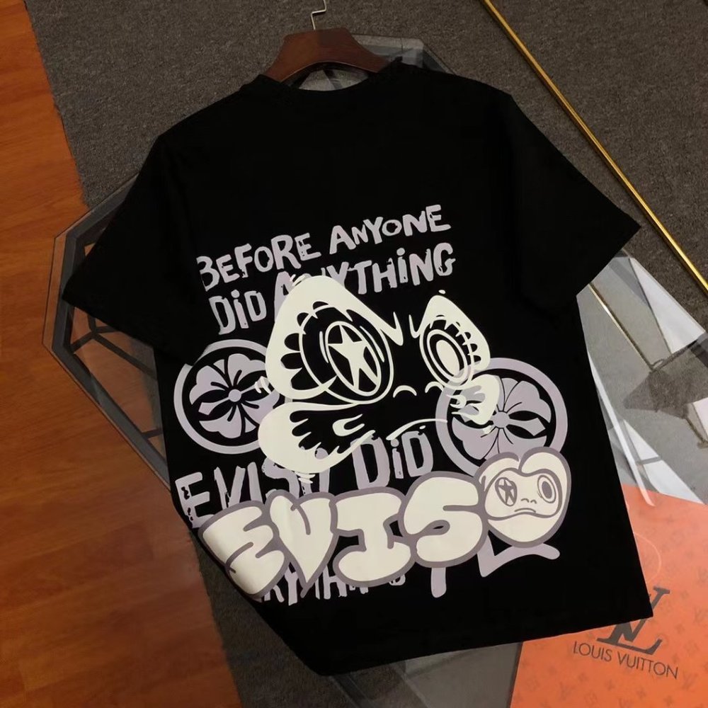 EVISU Graffiti printed T-shirt